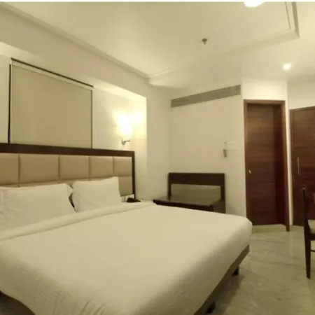 Flagship 83490 Hotel Bently Palace